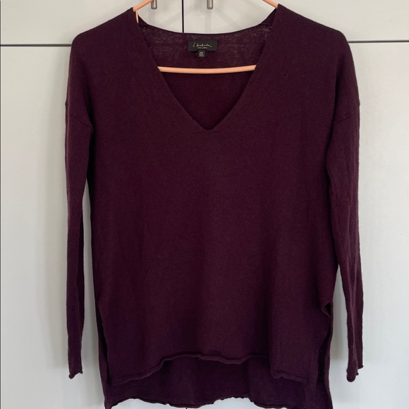 😊 _Babaton Wool Linen Blend V-Neck Sweater - Deep Burgundy • Size Small - Picture 8 of 15